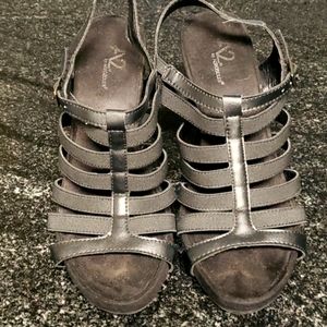 Womens black Wedge Sandles. Sz. 8